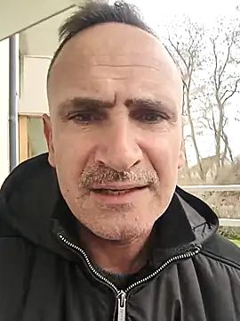 Snapshot of bobo672 chatting on February 13, 1:07 pm bobo672 online show from February 13, 1:07 pm