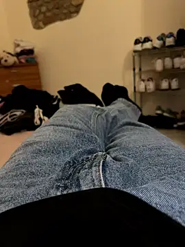 Snapshot of MarkoCum93 chatting on February 21, 4:52 pm MarkoCum93 online show from February 21, 4:52 pm