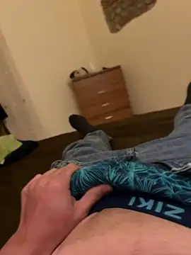 Snapshot of MarkoCum93 chatting on March 17, 8:12 pm MarkoCum93 online show from March 17, 8:12 pm