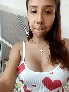 Snapshot of MiaSantana_ chatting on June 15, 6:54 pm MiaSantana online show from June 15, 6:54 pm