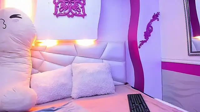 Keiry Paloma online show from March 1, 4:53 pm