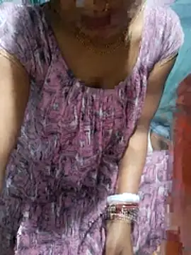 Sexy kiran002 online show from March 18, 12:47 am