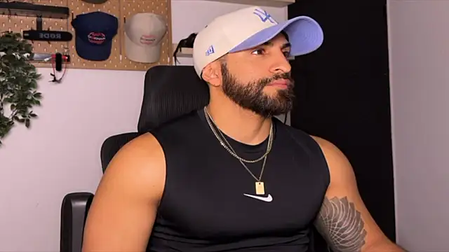 SamDornan51 online show from February 14, 12:29 am