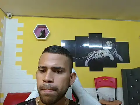 Snapshot of chacorta_ chatting on May 13, 12:52 am chacorta online show from May 13, 12:52 am