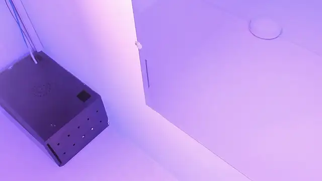 shantal cooper  online show from March 8, 2:04 am