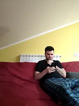 Snapshot of PolomaAndBobo chatting on February 8, 3:04 pm PolomaAndBobo online show from February 8, 3:04 pm