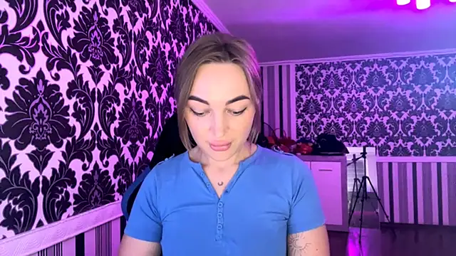 Snapshot of Vellora_ chatting on July 31, 6:40 pm Vellora online show from July 31, 6:40 pm