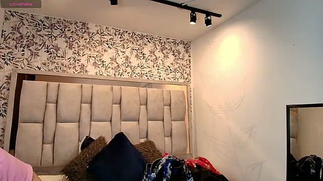 Emily  Cute   online show from February 26, 8:41 pm