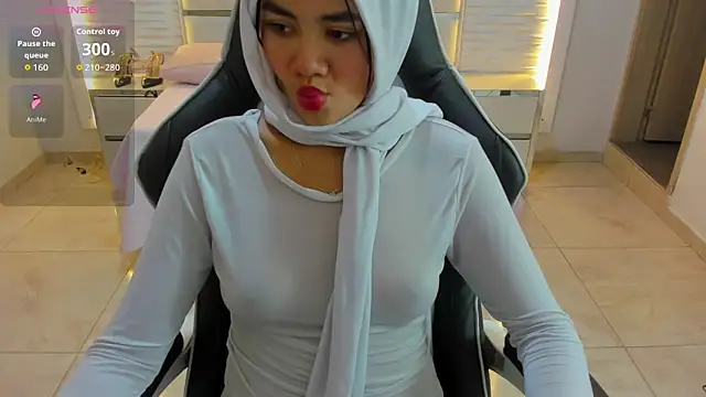 Yaiza farak online show from February 12, 2:17 am