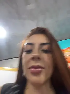 Snapshot of Sweet_bellaa_ chatting on May 13, 4:21 am Sweet bellaa online show from May 13, 4:21 am