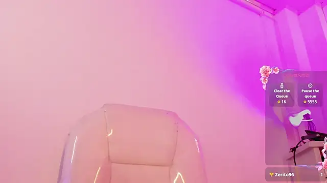 Snapshot of Sweet_bellaa_ chatting on May 24, 5:56 am Sweet bellaa online show from May 24, 5:56 am