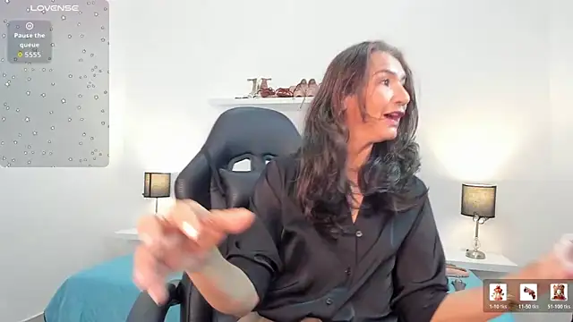 Emma Mendozaa online show from March 10, 11:37 am