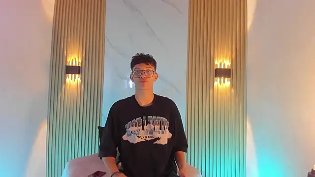 Christopher Hunter online show from March 4, 9:54 pm