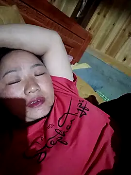 quynhbupbe11 online show from March 9, 9:30 pm