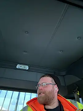 Snapshot of arcticman103 chatting on March 20, 4:39 am arcticman103 online show from March 20, 4:39 am