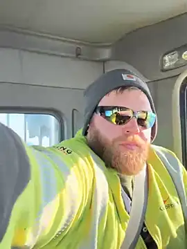 Snapshot of arcticman103 chatting on March 30, 11:50 pm arcticman103 online show from March 30, 11:50 pm