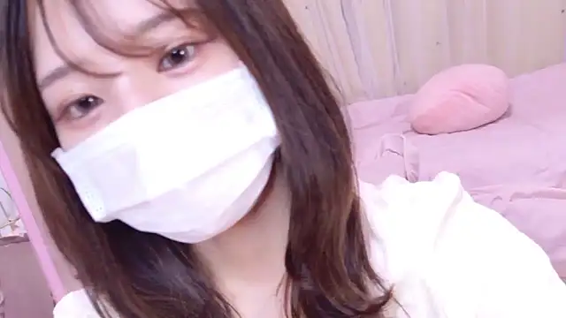  MIYUnya online show from May 5, 10:12 am