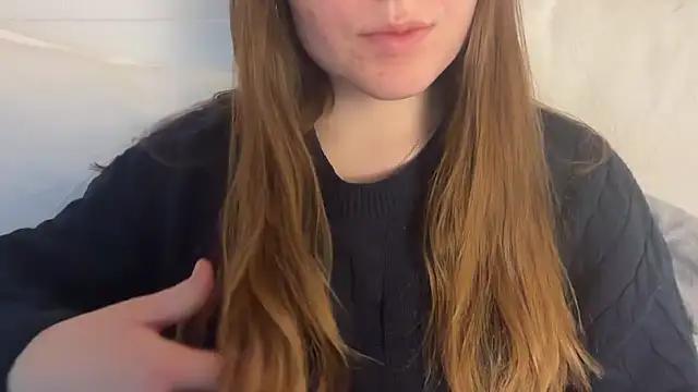 Lucyschickt online show from May 8, 6:57 pm