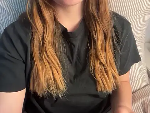 Lucyschickt online show from June 30, 6:53 pm