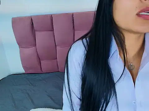 Melannyy   online show from June 7, 4:27 am