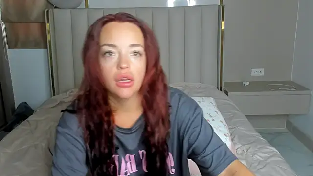 Snapshot of stellaa_quenn chatting on May 18, 12:07 am stellaa quenn online show from May 18, 12:07 am