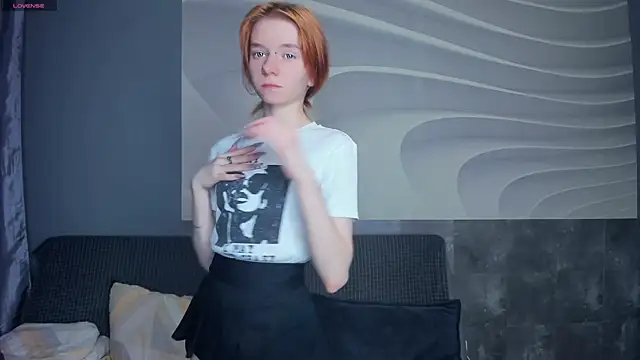 TarynPalek online show from April 25, 7:11 am