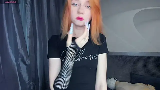 Snapshot of TarynPalek chatting on June 18, 7:41 am TarynPalek online show from June 18, 7:41 am