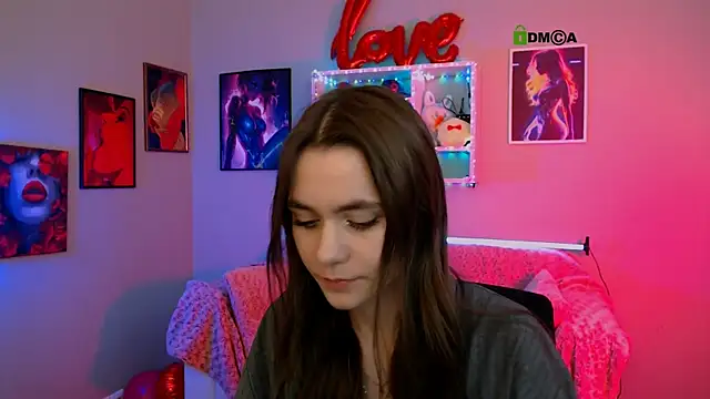 laurenmurrr online show from March 23, 10:41 am
