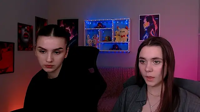 laurenmurrr online show from April 29, 5:30 pm
