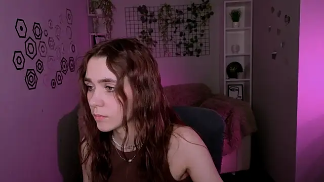 laurenmurrr online show from May 7, 11:26 am