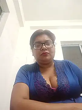 Elie Hallway online show from March 1, 6:32 pm