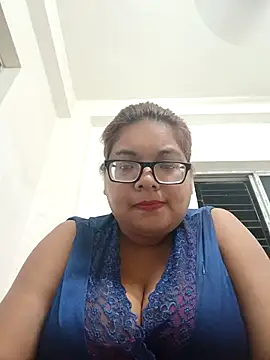 Elie Hallway online show from July 22, 6:43 pm