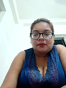 Elie Hallway online show from August 1, 5:01 pm