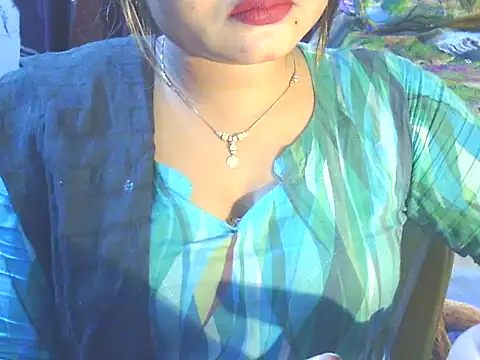 Snapshot of Nusrat_Faria chatting on March 8, 2:32 pm Nusrat Faria online show from March 8, 2:32 pm