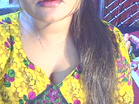 Nusrat Faria online show from May 7, 12:54 pm