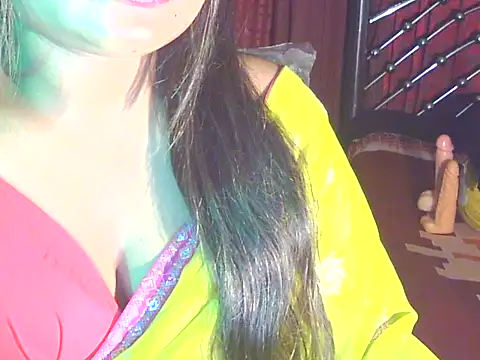 Nusrat Faria online show from May 9, 10:37 pm