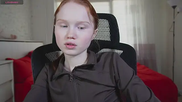 Snapshot of Nellie_baby chatting on May 25, 12:22 pm Nellie baby online show from May 25, 12:22 pm