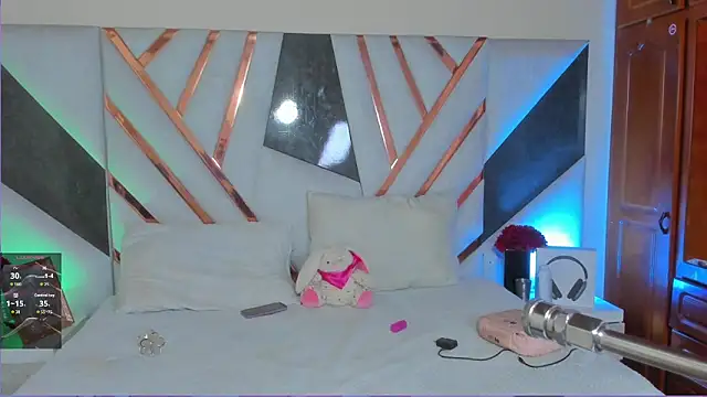 isa kolins online show from February 25, 10:03 am