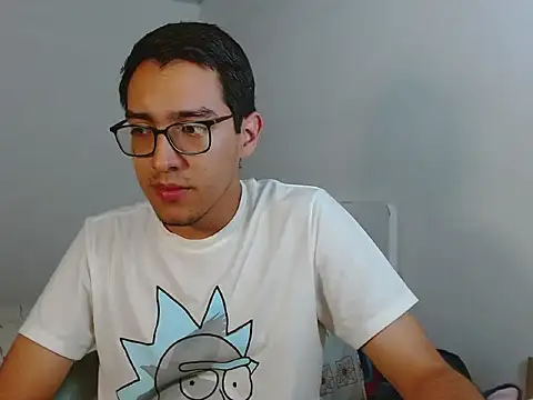 Snapshot of NickFin chatting on May 17, 5:53 pm NickFin online show from May 17, 5:53 pm