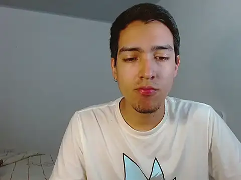 Snapshot of NickFin chatting on June 2, 1:24 pm NickFin online show from June 2, 1:24 pm