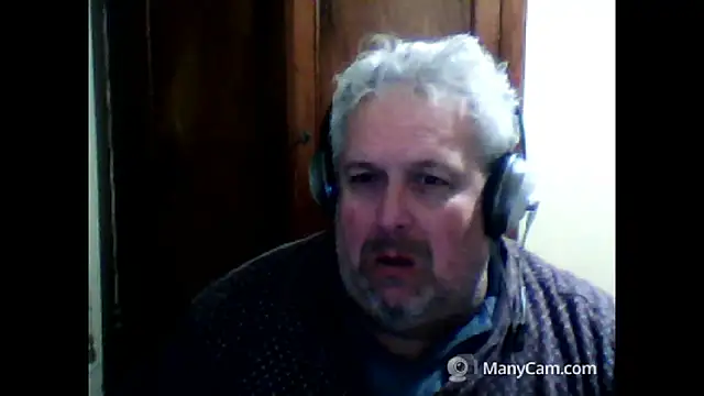 Snapshot of swichcassanesi chatting on February 16, 9:00 pm swichcassanesi online show from February 16, 9:00 pm