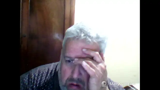 Snapshot of swichcassanesi chatting on March 6, 9:00 pm swichcassanesi online show from March 6, 9:00 pm