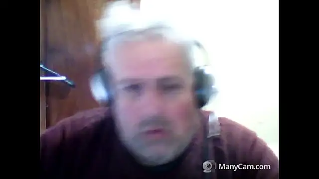 Snapshot of swichcassanesi chatting on March 12, 1:39 pm swichcassanesi online show from March 12, 1:39 pm