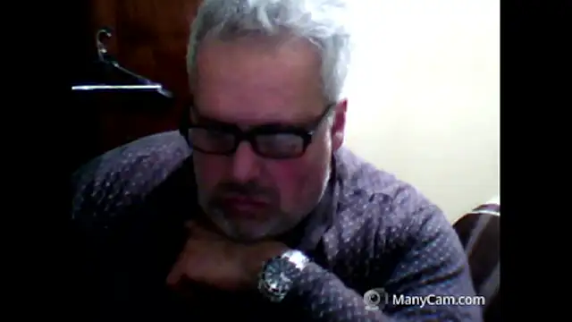 Snapshot of swichcassanesi chatting on March 14, 8:47 pm swichcassanesi online show from March 14, 8:47 pm