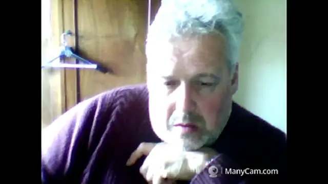 Snapshot of swichcassanesi chatting on March 15, 1:28 pm swichcassanesi online show from March 15, 1:28 pm