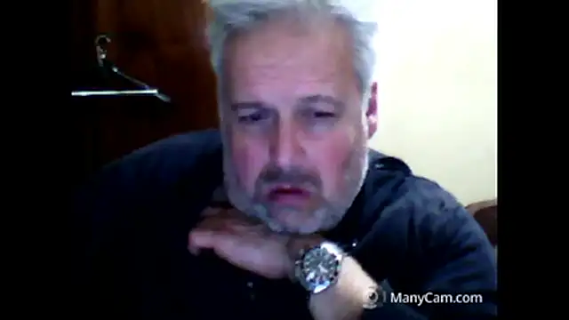 Snapshot of swichcassanesi chatting on March 20, 8:46 pm swichcassanesi online show from March 20, 8:46 pm