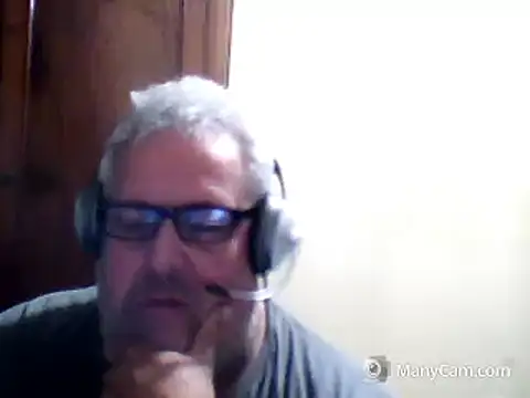 Snapshot of swichcassanesi chatting on June 2, 8:00 pm swichcassanesi online show from June 2, 8:00 pm