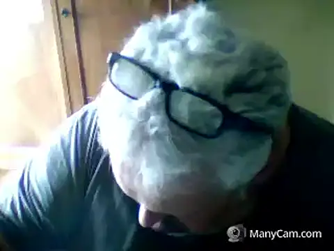 Snapshot of swichcassanesi chatting on June 5, 12:44 pm swichcassanesi online show from June 5, 12:44 pm