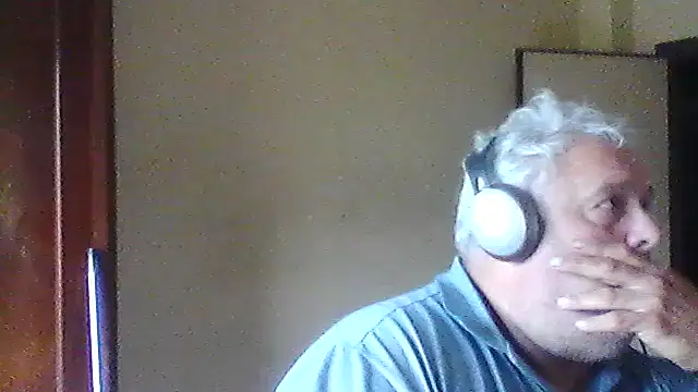 Snapshot of swichcassanesi chatting on June 14, 12:18 pm swichcassanesi online show from June 14, 12:18 pm