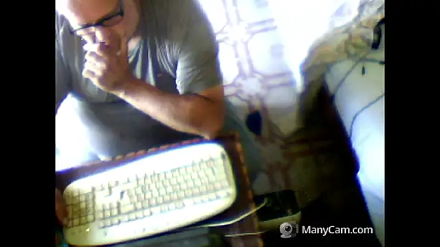 Snapshot of swichcassanesi chatting on June 23, 12:25 pm swichcassanesi online show from June 23, 12:25 pm